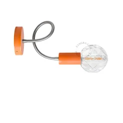 BILLE Flexible Wandlampe mit Farbakzent