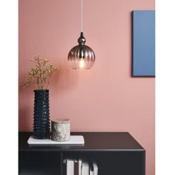 BLESS Verspielte Hängeleuchte mit farbigem Lampenglas