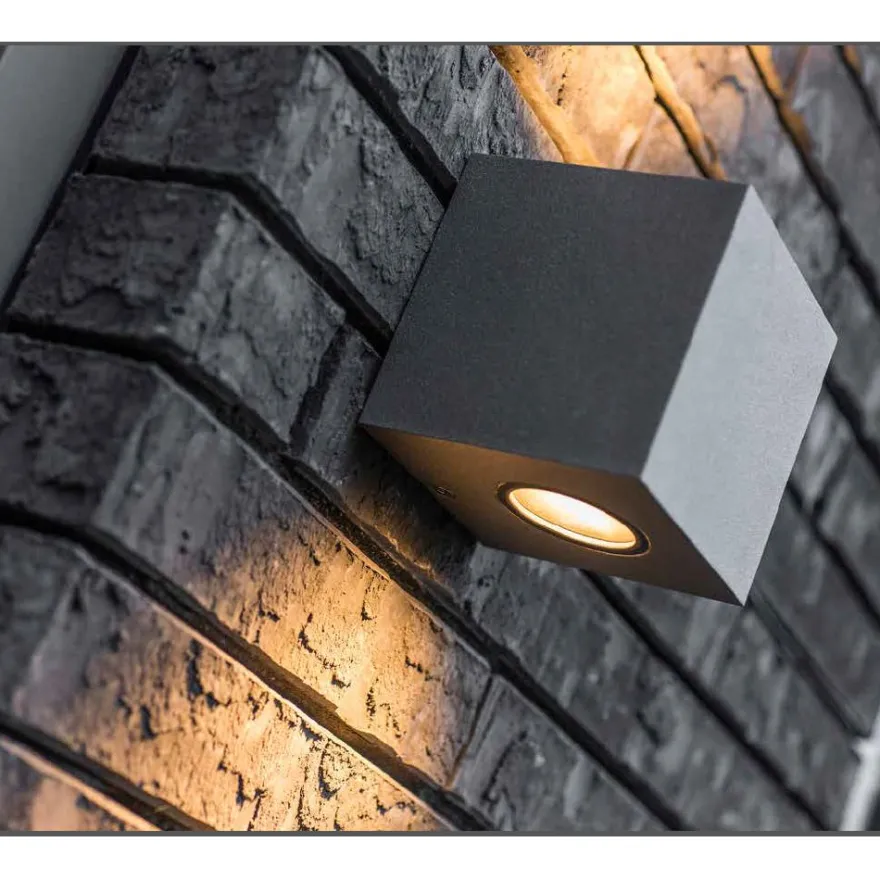 BRIX OUT IP65 Quadratische LED Wandleuchte - 2-flammig