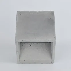 BUCI Wandleuchte aus Leichtbeton