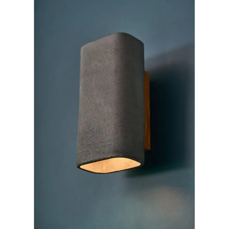 CONTEAK Elegante Wandleuchte aus Beton für innen oder aussen