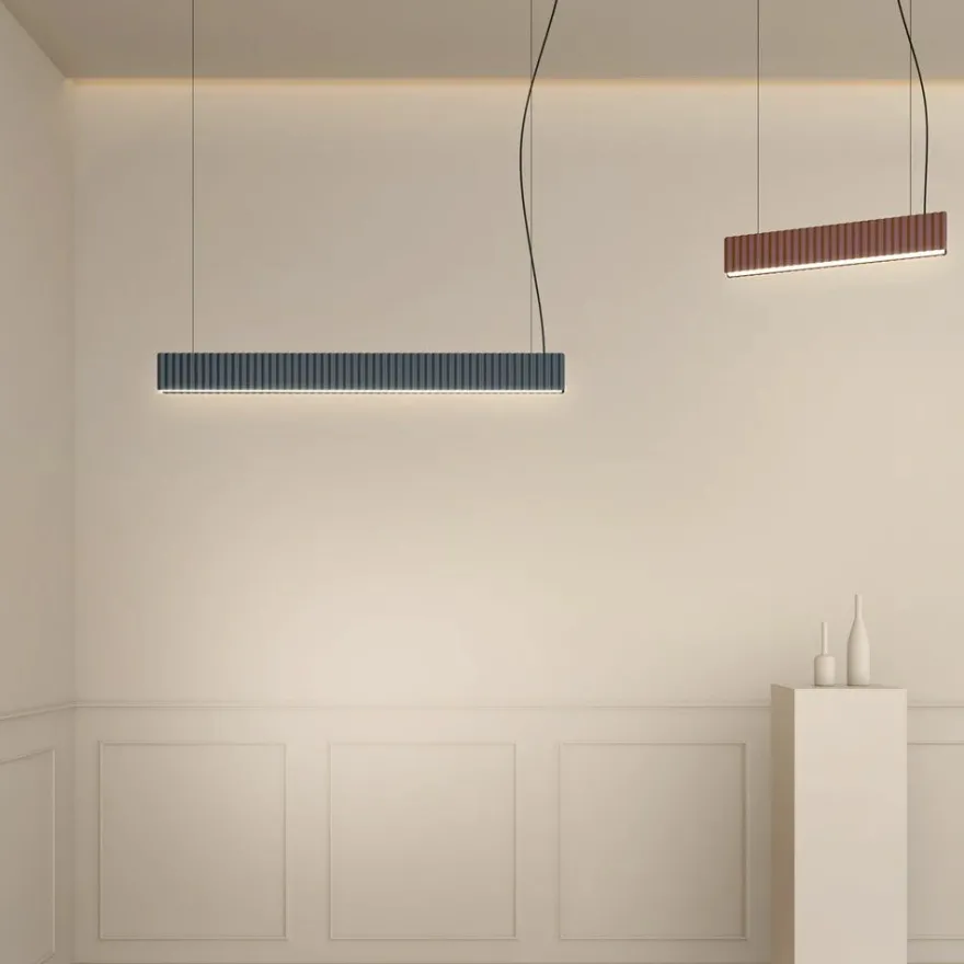 DUNE X Lineare Hängeleuchte mit gewellter Front
