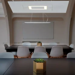 DUPLICO Flache quadratische LED Hängeleuchte mit Raffinesse