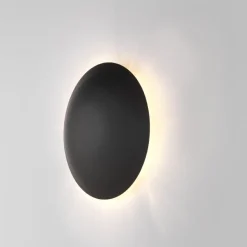 ECLIPSE Wandleuchte mit gewölbtem Metallschirm
