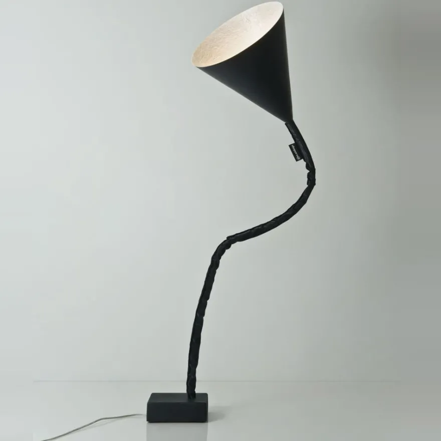 FLOWER LAVAGNA Design Bodenstehleuchte aus Italien