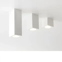 HUG SQ TOP Deckenspot aus keramischen Material