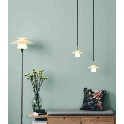 HÜVET Skandinavische Design Stehlampe