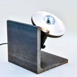 IRON BEAM Design-Tischleuchte