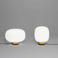 LEGÈR Glas-Tischleuchte mit LED in zwei Größen