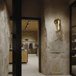 LIDA Moderne Wandleuchte mit besonderem Glasschirm