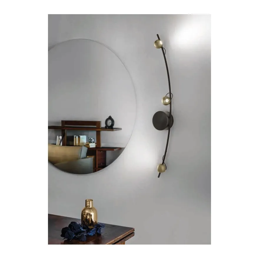 MAGNETIC Moderne LED Wandleuchte mit drei Lichtquellen