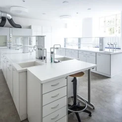 MAX LED Hängeleuchte aus Acrylglas