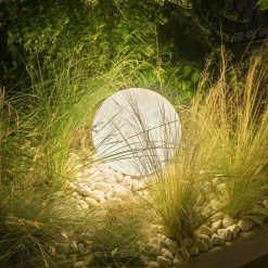 MOON Gartenleuchte aus weißem Kunstharz