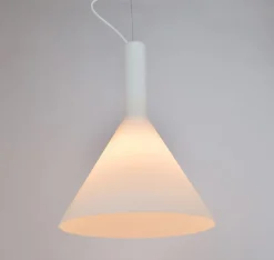 NINKA Pendelleuchte mit trichterförmigen Lampenglas