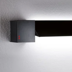 PIVOT Lange LED Wand- oder Deckenleuchte