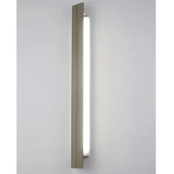 SESAMO Lange Wandleuchte mit verstellbarer Blende