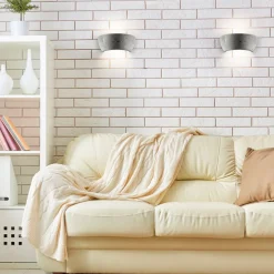 SOFFA LED Halbrunde Wandleuchte aus Leichtbeton