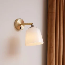 TRELLEBURG Wandleuchte in Messing mit Schalter