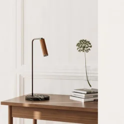 TURA Minimalistische Schreibtischleuchte