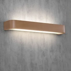 URS Lange Wandleuchte mit Blende aus Holz